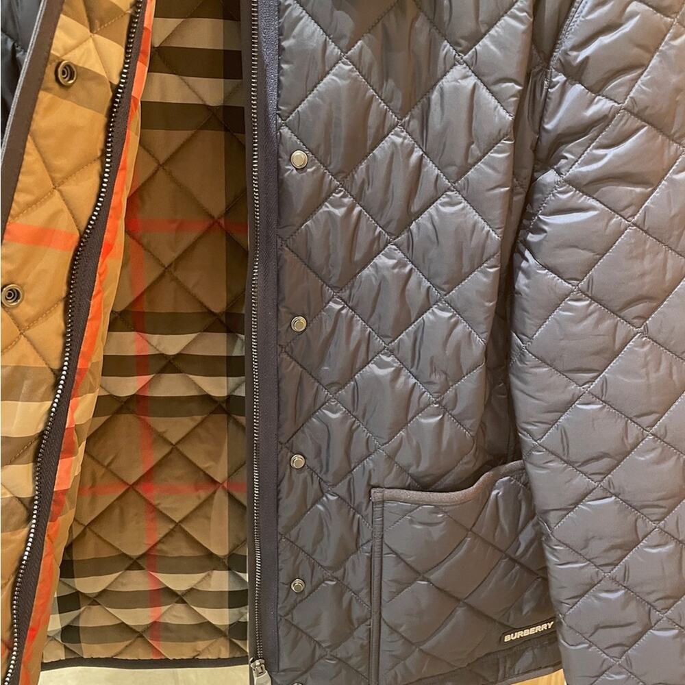 100% Authentic Burberry brand new Quilted Nylon Jacket navy Color $1250+ L - Picture 5 of 10
